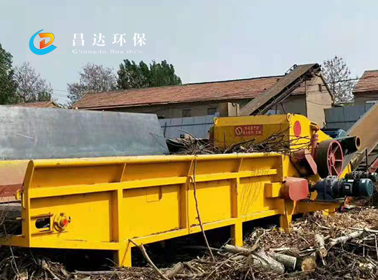 昌達(dá)**綜合破碎機(jī)客戶現(xiàn)場.jpg