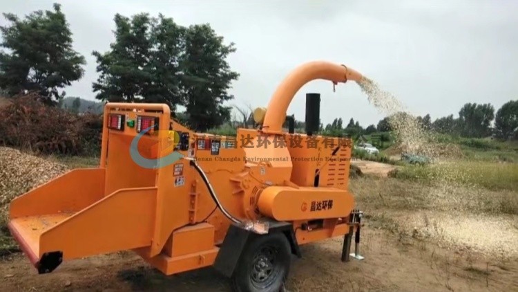 河南昌達(dá)HC-6145園林綠化樹枝粉碎機(jī)山東威?？蛻羰褂矛F(xiàn)場